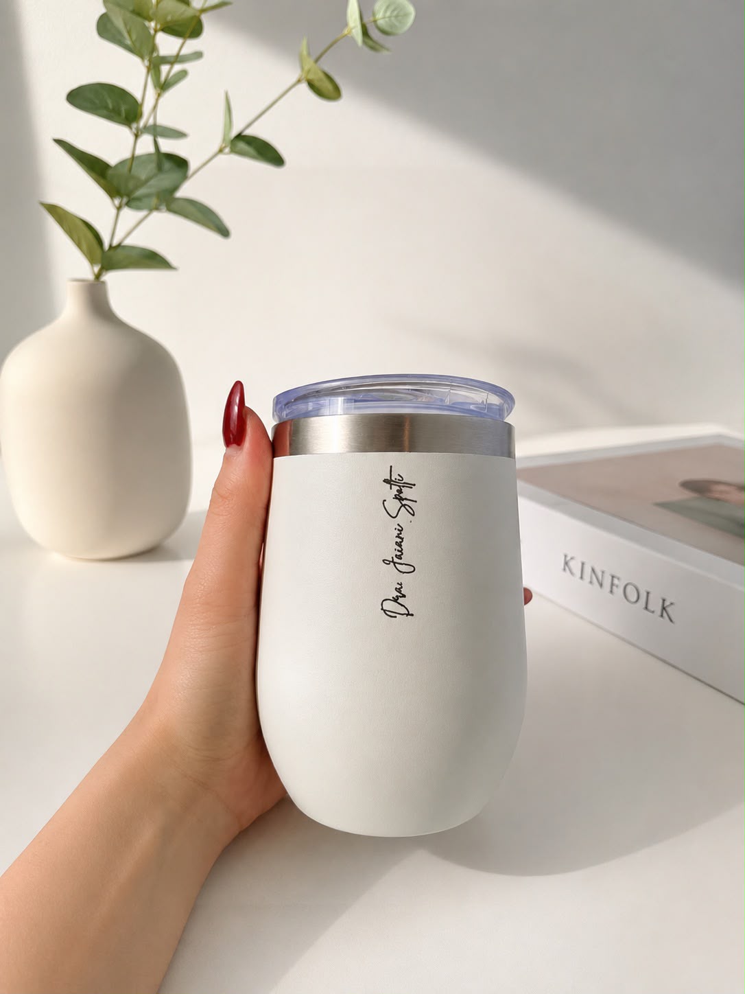 Personalizamos com nome, frase ou logo da empresa, tornando-o uma excelente opção para presentes e kits corporativos.